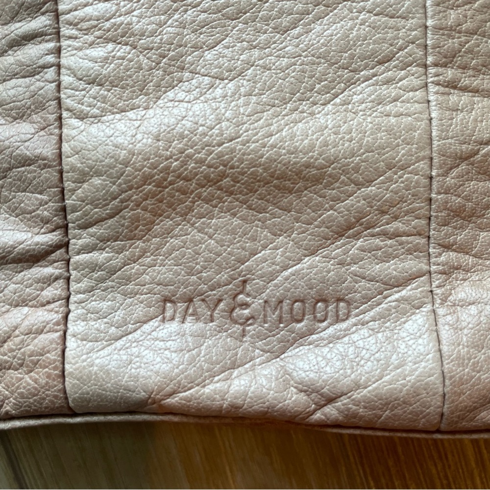 Anthropologie Day & Mood Faye Tan Cream Leather Ruffled Crossbody Purse - Picture 5 of 10
